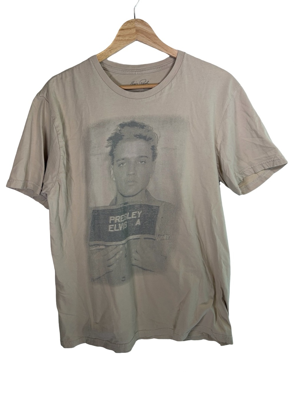 Goodie two sleeves Elvis Presley mugshot beige short sleeve tee large